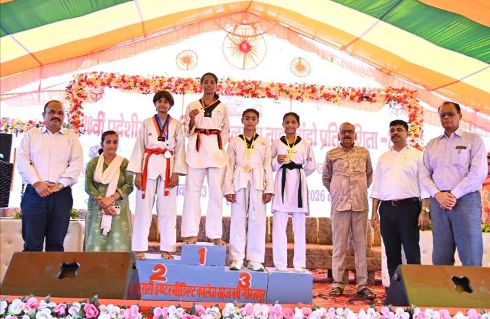 मुरारी इंटर कॉलेज में राज्य स्तरीय ताइक्वांडो प्रतियोगिता के दूसरे दिन बालिकाओं