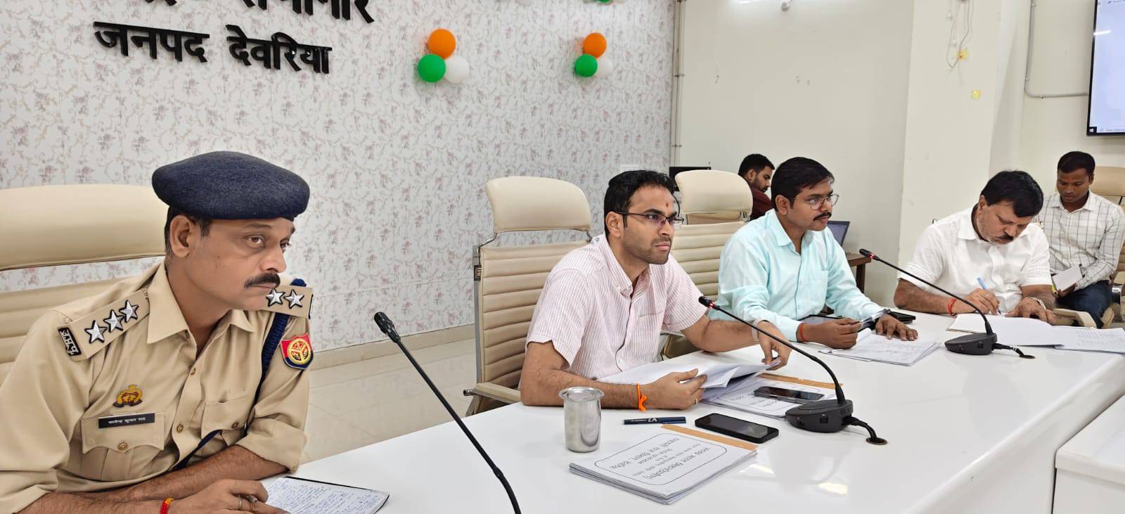 डीएम की अध्यक्षता में जिला स्वच्छता समिति की बैठक एवं विकास कार्यों