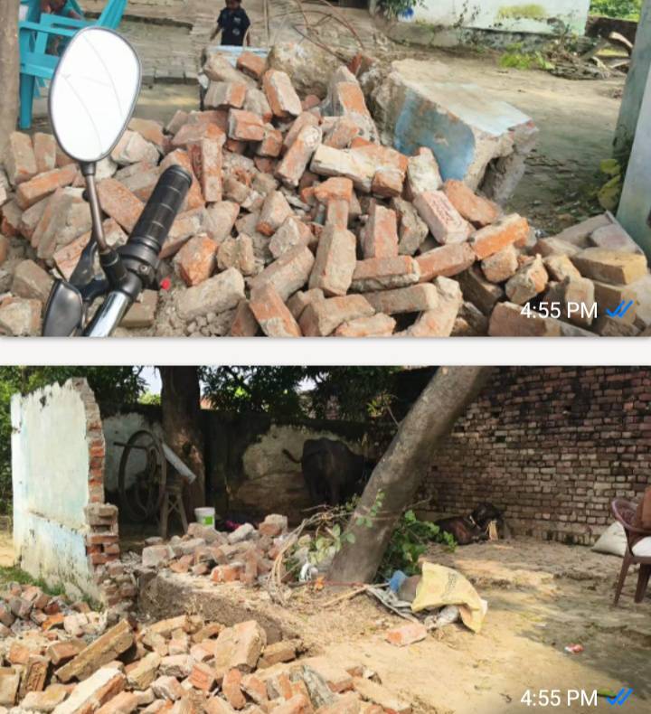 *घघसरा के सेहूड़ा में महिला की बाउंड्रीवॉल जेसीबी से गिराने का आरोप,