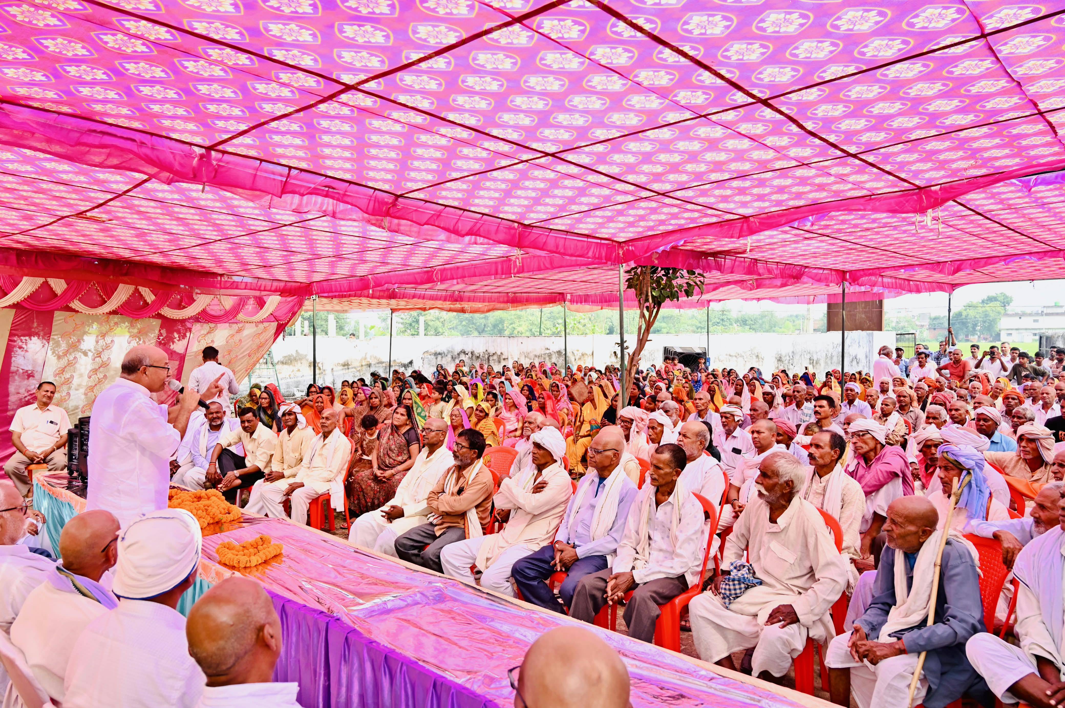 चौपाल में उठा बंद चीनी मिल और डिस्टिलरी का मुद्दा