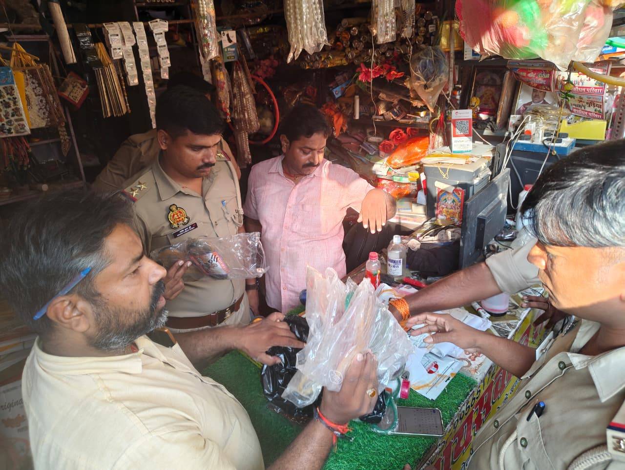 सिकरीगंज पुलिस सख्त: चाइनीज मांझे की बिक्री पर रोक, दुकानदारों को चेतावनी