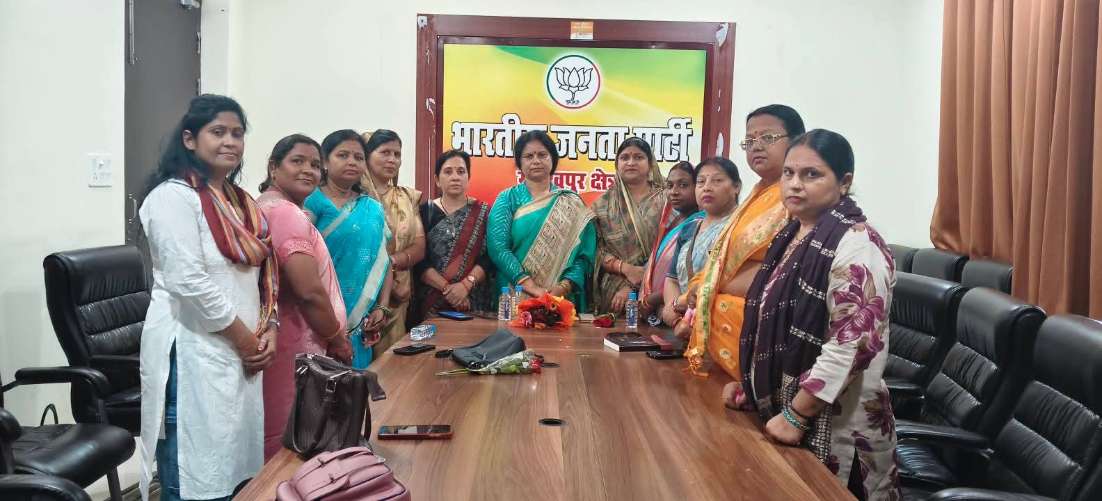 रानीडीहा क्षेत्रीय कार्यालय में महिला पदाधिकारियों की बैठक, संगठन की मजबूती और जन सेवा पर हुई चर्चा