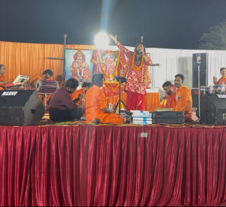 अमटौरा में भव्य भजन संध्या का आयोजन, भजन सम्राट नन्दू मिश्रा के