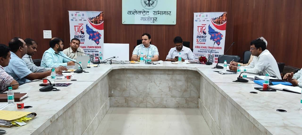 पीएम सूर्य घर योजना के लंबित आवेदन तीन दिन में निस्तारित करने