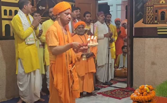 *मां महागौरी की आराधना कर मुख्यमंत्री योगी आदित्यनाथ ने की लोकमंगल की