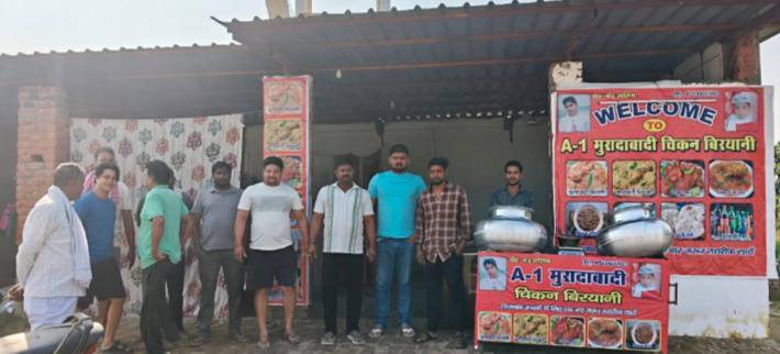 *कसरवल में A-1 मुरादाबादी चिकन बिरयानी शॉप का भव्य शुभारंभ, प्रधान संघ