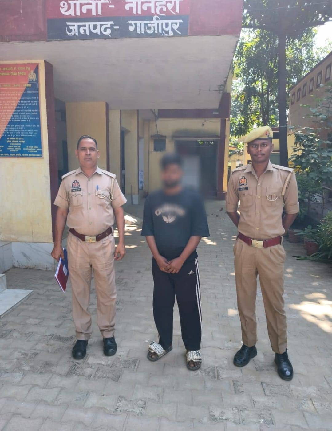 नोनहरा पुलिस ने पॉक्सो एक्ट के मामले में वांछित आरोपी को किया